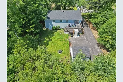 16 Pequot Ter, Plymouth, MA 02360 - Photo 4