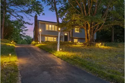 16 Pequot Ter, Plymouth, MA 02360 - Photo 2