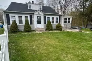 733 Pleasant St, Leicester, MA 01524 - Photo 1