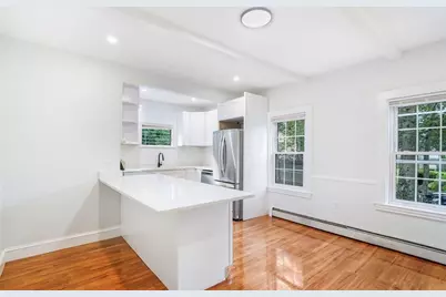 578 Plain St, Brockton, MA 02302 - Photo 6