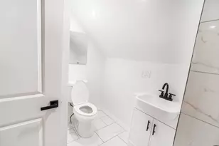 578 Plain St, Brockton, MA 02302 - Photo 18
