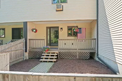 8 Bancroft Cmn #8, Franklin, MA 02038 - Photo 2