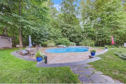 4 Dicarlo Rd, Hopkinton, MA 01748 - Photo 38