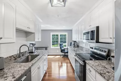 4 Partridge Ln, Lynnfield, MA 01940 - Photo 4