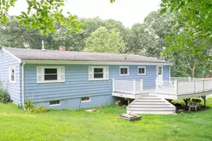 10 Fair Oaks Rd, Plymouth, MA 02360 - Photo 2