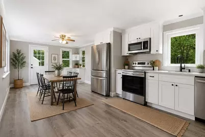 3 Hendricks St, Avon, MA 02322 - Photo 2