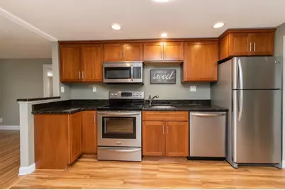 39 Harkins St, Clinton, MA 01510 - Photo 8