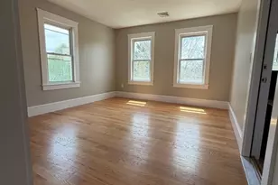 19 Endicott, Worcester, MA 01610 - Photo 4