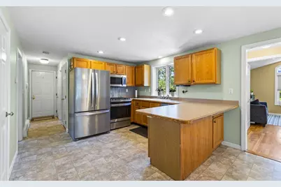 29 Sheffield Pl, Mashpee, MA 02649 - Photo 2