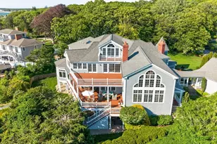 39 Naushon S, Falmouth, MA 02540 - Photo 2