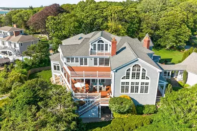 39 Naushon S, Falmouth, MA 02540 - Photo 2