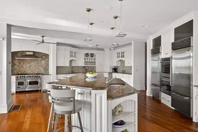 39 Naushon S, Falmouth, MA 02540 - Photo 18