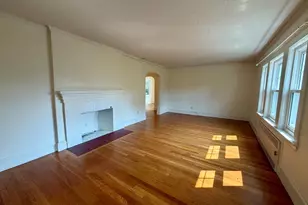 54 Noble St, Newton, MA 02465 - Photo 4