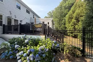54 Noble St, Newton, MA 02465 - Photo 2