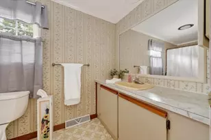 46 Leisurewoods Dr, Rockland, MA 02370 - Photo 14