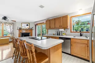 71 Harvey St, Taunton, MA 02780 - Photo 2
