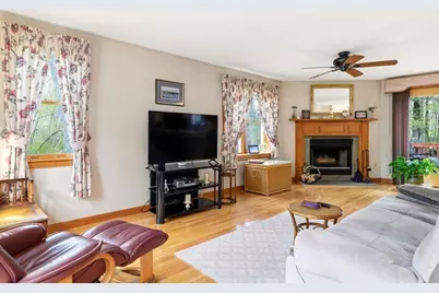 71 Harvey St, Taunton, MA 02780 - Photo 10