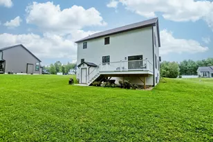 11 Woodland Ln, Belchertown, MA 01007 - Photo 38