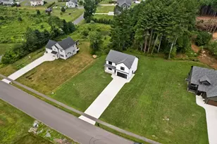 11 Woodland Ln, Belchertown, MA 01007 - Photo 4