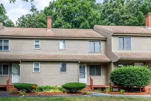 31 MacIntosh Ln, Leominster, MA 01453 - Photo 1