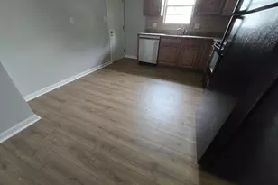 25 Columbia Ave, Newton, MA 02464 - Photo 4