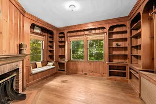 25 Hundreds Cir, Wellesley, MA 02481 - Photo 2