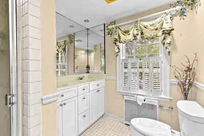 25 Hundreds Cir, Wellesley, MA 02481 - Photo 10