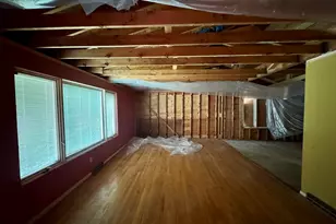 11 Robert Dr, Holyoke, MA 01040 - Photo 10