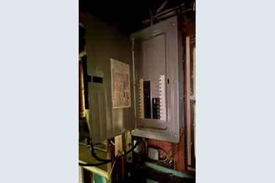 11 Robert Dr, Holyoke, MA 01040 - Photo 14