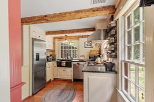 36 East St, Hingham, MA 02043 - Photo 2