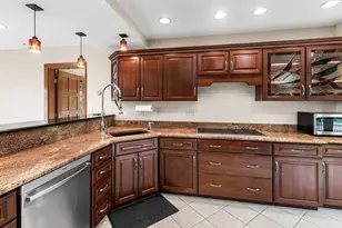 48 Sherburne Ave, Tyngsborough, MA 01879 - Photo 14