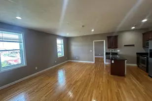 100 Fellsway W, Somerville, MA 02145 - Photo 4