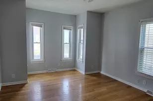 10 Rockdale Ave, Lowell, MA 01854 - Photo 12