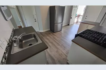 10 Rockdale Avenue #10, Lowell, MA 01854 - Photo 6