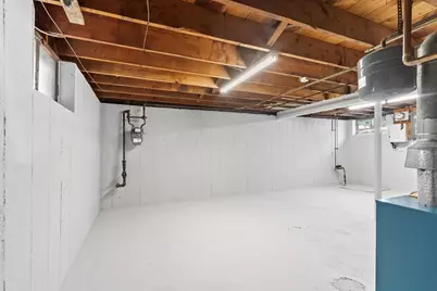 18 Quebec Ct, Lynn, MA 01905 - Photo 32