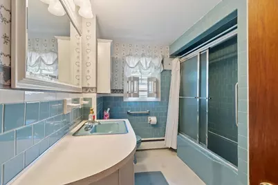 18 Quebec Ct, Lynn, MA 01905 - Photo 24