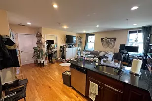 100 Fellsway W, Somerville, MA 02145 - Photo 14
