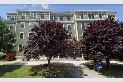 100 Fellsway West #402, Somerville, MA 02145 - Photo 2