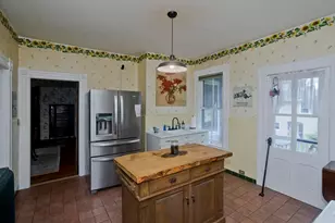 102 Church St, Ware, MA 01082 - Photo 28
