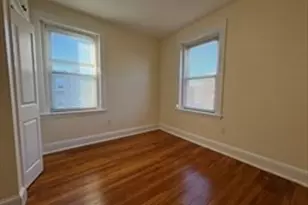 73 Thatcher St, Brookline, MA 02446 - Photo 12