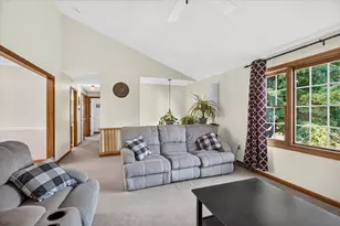 43 Zachary Ln, Agawam, MA 01001 - Photo 6