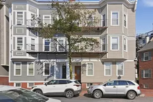 22 Park St, Boston, MA 02129 - Photo 1