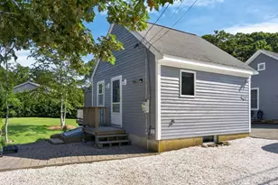 21 W Spring St, Tisbury, MA 02568 - Photo 20