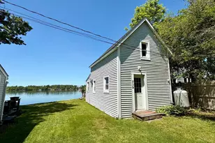 217 Middleboro Rd, Freetown, MA 02717 - Photo 6