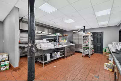 226 Essex St, Lawrence, MA 01843 - Photo 18