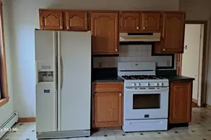 7 Preston St, Worcester, MA 01610 - Photo 30