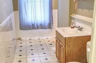 7 Preston St, Worcester, MA 01610 - Photo 12