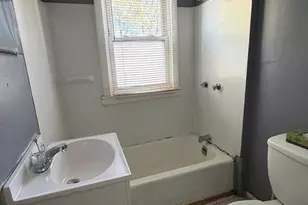 15-17 Santa Barbara St, Springfield, MA 01104 - Photo 12