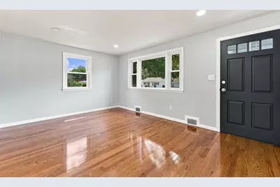 169 Slater Ave, Springfield, MA 01119 - Photo 4