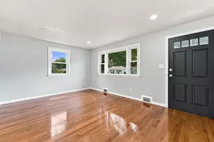 169 Slater Ave, Springfield, MA 01119 - Photo 4